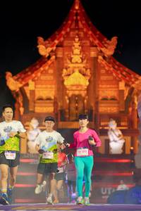 BIB: 191, 067, 015
                            <button type="button" onclick="openModal(22471392)" class="btn btn-primary btn-sm float-right btn-popup" data-toggle="modal" data-target=".modal-high-quality">
                        <i class="fas fa-shopping-cart"></i> Add to Cart
                    </button>
                                            <button type="button" onclick="isThisMe(22471392, true)" class="btn btn-success btn-sm float-right btn-popup btn-isme hidden" data-toggle="tooltip" data-placement="bottom" title="นี่คือรูปของคุณใช่ไหม คลิกที่นี่เพื่อเอาเข้าอัลบั้ม">
                        <i class="fas fa-plus"></i> Add to album
                    </button>
                    <button type="button" onclick="isThisMe(22471392, false)" class="btn btn-warning btn-sm float-right btn-popup btn-isnotme hidden">
                        <i class="fas fa-ban"></i> Remove from album
                    </button>